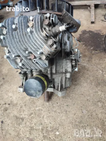 Двуцилиндров двигател от тракторна косачка  8-4-25, снимка 2 - Градинска техника - 49807879