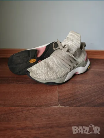 Оригинални маратонки АRКК, снимка 7 - Маратонки - 49422605