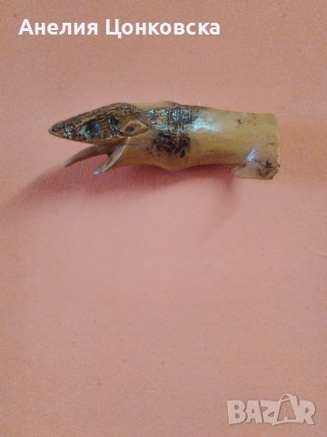 Сувенир от дърво орех за стена, снимка 1