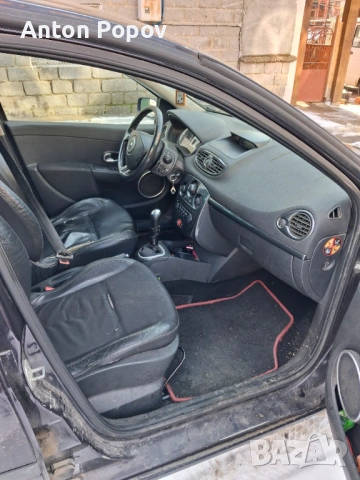 Renault clio 2006г. с проблем!, снимка 8 - Автомобили и джипове - 53342838