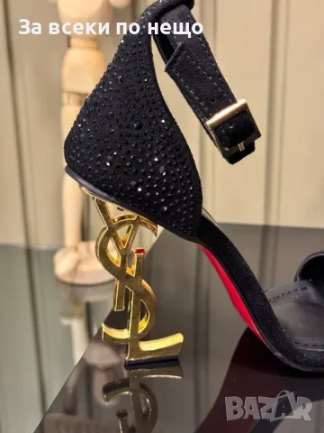 Yves Saint Laurent Дамски Черни Сандали Със Златист Метален Ток Код E267, снимка 2 - Сандали - 50414451