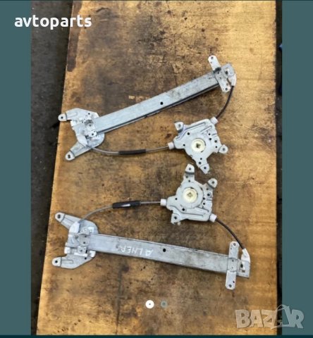 Nissan almera 2000година стъклоповдигачи задни врати