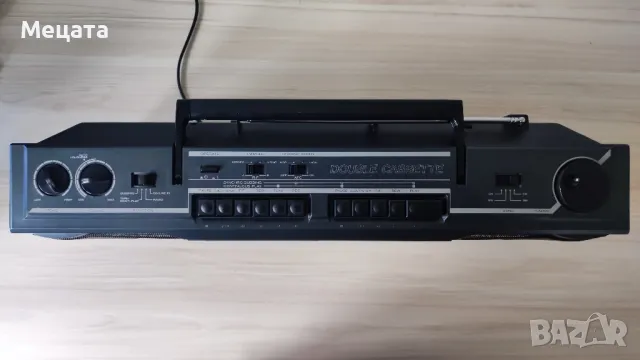 Касетофон Хитачи W27, снимка 2 - Радиокасетофони, транзистори - 50327644