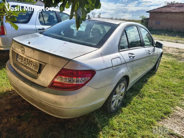Mercedes C180 бензин, снимка 3 - Автомобили и джипове - 56316524