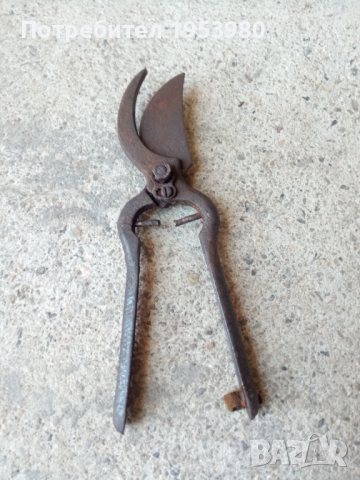 Стара лозарска ножица, снимка 1 - Антикварни и старинни предмети - 36255640