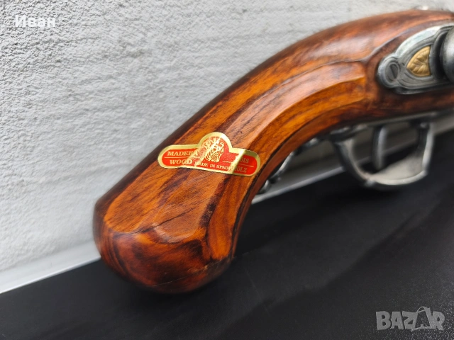 Кремъчен пистолет Реплика за възстановки и декорация , снимка 2 - Антикварни и старинни предмети - 53719338