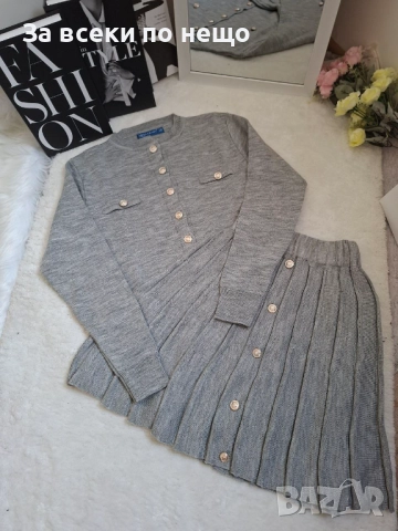 Дамски Сив Комплект Горнище И Къса Пола Плетиво Код BS-104, снимка 2 - Комплекти - 52172758