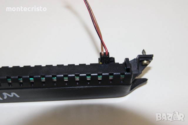 Трети стоп VW Golf 4 комби  (1998-2004г.) трети стоп заден капак Голф IV комби / 1J6945097C, снимка 5 - Части - 41367235