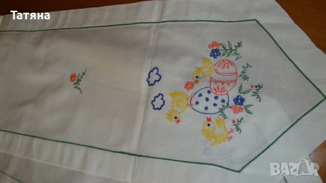 ПОКРИВКИ /апликации и бродерия/, снимка 18 - Покривки за маси - 51709207