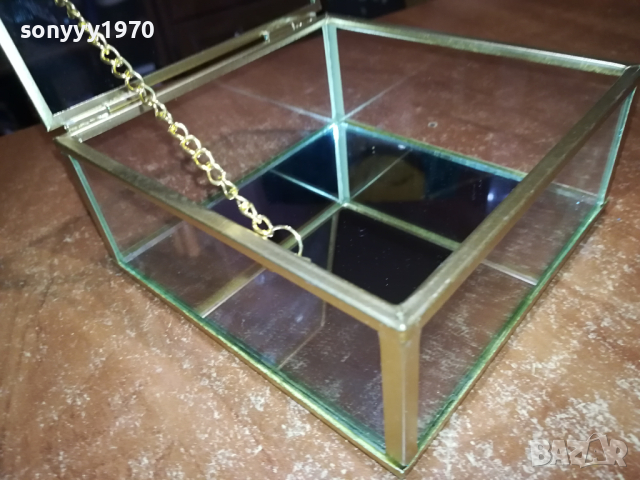 красива стъклена кутия с златен обков 1303240727, снимка 12 - Антикварни и старинни предмети - 44738887