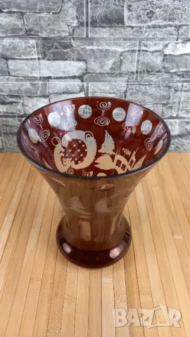 Ръчно гравирана ваза - Egermann Bohemian Glass, снимка 2 - Вази - 50354035