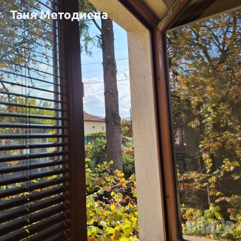 Масивна 2ет. къща 148м², двор 1126м², селскост. постройка 79м² кладенец - с. Слатина 25 км от Карлов, снимка 2 - Къщи - 52525050