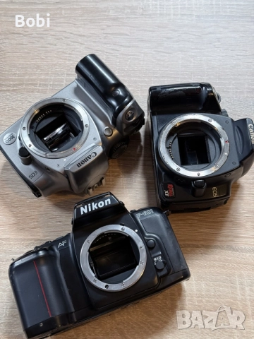 Продавам 3 фотоапарата Nikon и Canon , снимка 3 - Фотоапарати - 56269211