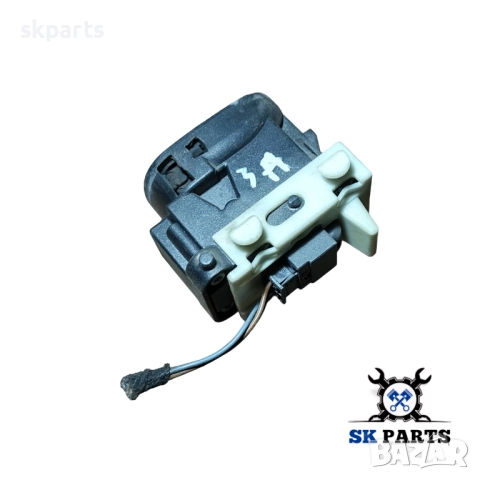 Бутон ел.стъкла заден десен за Mercedes-Benz C-Class /Мерцедес w203, снимка 3 - Части - 51755100