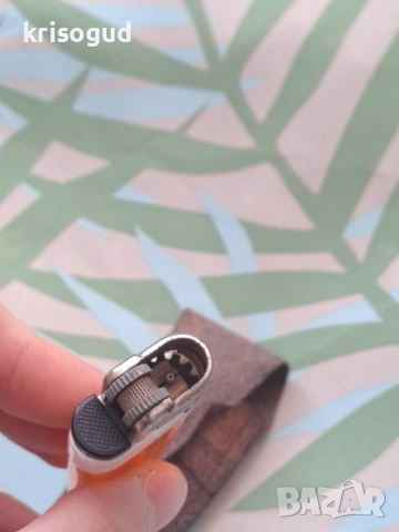 Ретро колекционерска запалка + кожен калъф произведена в Япония, снимка 4 - Запалки - 53139254