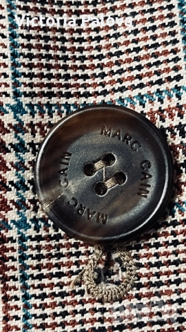 Луксозно MARC CAIN двуредно сако лимитирана колекция с декоративни шевове, снимка 18 - Сака - 52864556