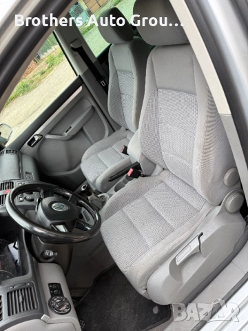 VW Touran 1.6i 2004 г. ръчка - Бартер, снимка 7 - Автомобили и джипове - 52054116