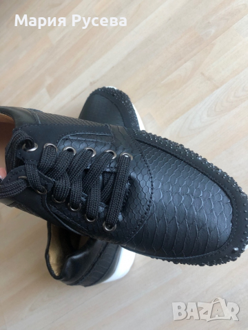 Черни обувки маратонки с камъчета, снимка 3 - Маратонки - 36192656