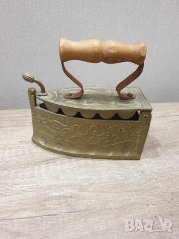 Стара бронзова ютия, снимка 5 - Антикварни и старинни предмети - 40305591