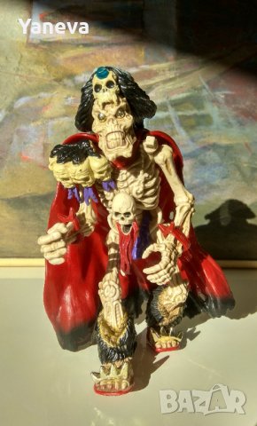 Vintage, екшън фигура Baron Dark Skeleton Warriors,Playmates Toys 1994 LEG., снимка 5 - Колекции - 39105983