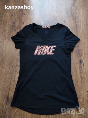 Nike Pro Short Sleeve - страхотна дамска тениска КАТО НОВА M, снимка 4 - Тениски - 51659711