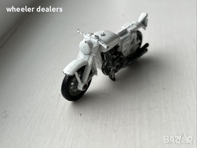 Метална количка мотор Matchbox Honda 750 1/64