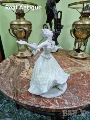 Уникат - превъзходна антикварна колекционерска румънска порцеланова фигура ARPO, снимка 7 - Антикварни и старинни предмети - 44413431