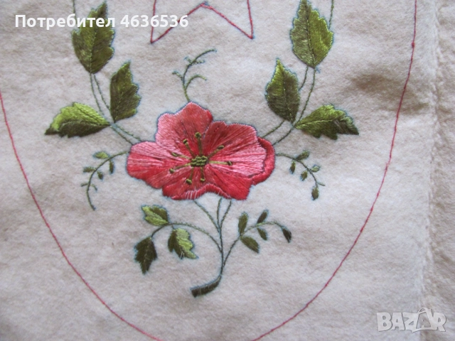 19в. Ръчна бродерия върху вълнен плат 50х43см., снимка 2 - Антикварни и старинни предмети - 52440198