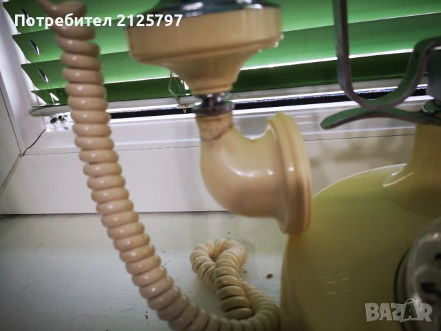 Продавам стра телефон с бурно минало, снимка 11 - Антикварни и старинни предмети - 51883946