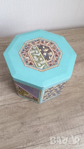 Стара ламаринена кутия, снимка 3 - Антикварни и старинни предмети - 42650656