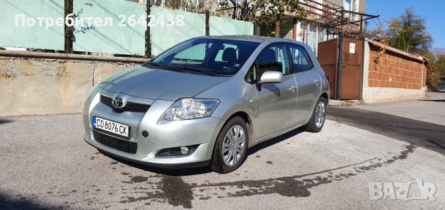 Toyota Auris 2.0 D4D, снимка 4 - Автомобили и джипове - 44393333