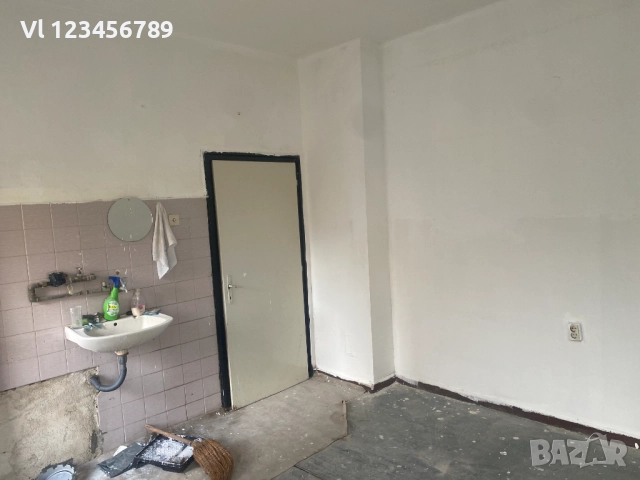 Продава се 4-стаен апартамент 158 кв.м в Центъра на Пловдив – четири изложения, два балкона, изба, снимка 4 - Апартаменти - 52378878