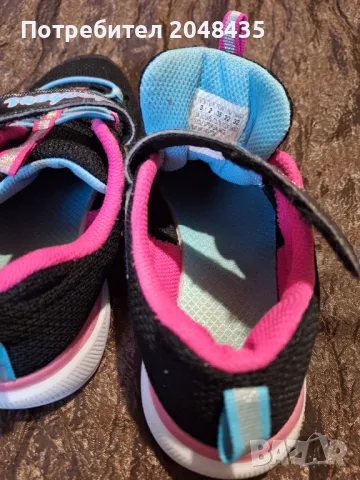 Маратонки, снимка 2 - Детски маратонки - 48457332