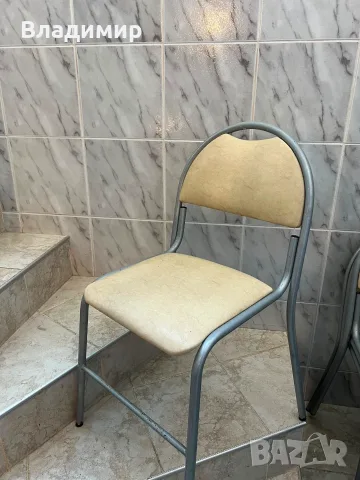 4 Стола с метални крака