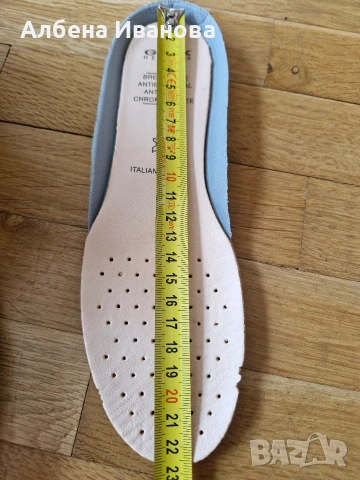 Светещи маратонки Geox 35 номер, снимка 5 - Детски маратонки - 53704879