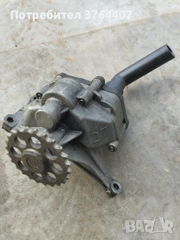 Маслена помпа Mercedes