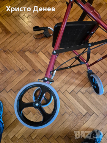 сгъваема алуминиева проходилка с колела, за възрастни, оперирани, трудно подвижни хора, нова, снимка 6 - Инвалидни колички - 53753935