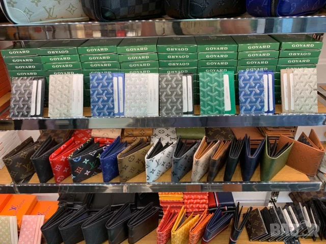 визитници от естествена кожа gucci louis vuitton 