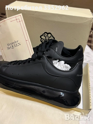 Продавам Alexander Mcqeen 44номер