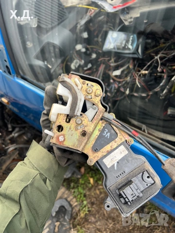 Задна лява брава Мазда 6 2005г, снимка 2 - Части - 53293108