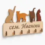 Персонализирана дървена закачалка за ключове с котки, снимка 3