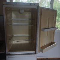 Хладилник с фризер Constructa, снимка 3 - Хладилници - 40878987