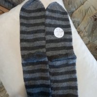 Ръчно плетени мъжки чорапи размер 43, снимка 2 - Мъжки чорапи - 40956245