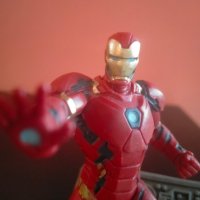 Колекционерска фигурка Schleich Marvel Iron Man Железният човек 21501 2016г , снимка 17 - Колекции - 41982598