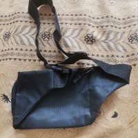 Ръчна чанта за кръста, черна, снимка 2 - Чанти - 41465194