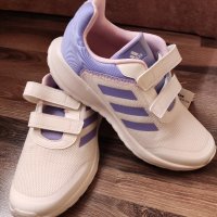 Нови оригинални маратонки Adidas, снимка 3 - Маратонки - 42021464