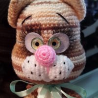 Котенце Мурзилка, Плетена играчка, Ръчно изработена, Перфектен подарък, снимка 10 - Плюшени играчки - 39335358