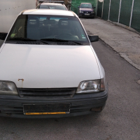 Продавам Opel Kadett на части, снимка 4 - Автомобили и джипове - 36152896