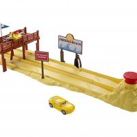 Игрален комплект с количка-  Fireball Beach Run - Disney / Cars 3, снимка 2 - Коли, камиони, мотори, писти - 36012538