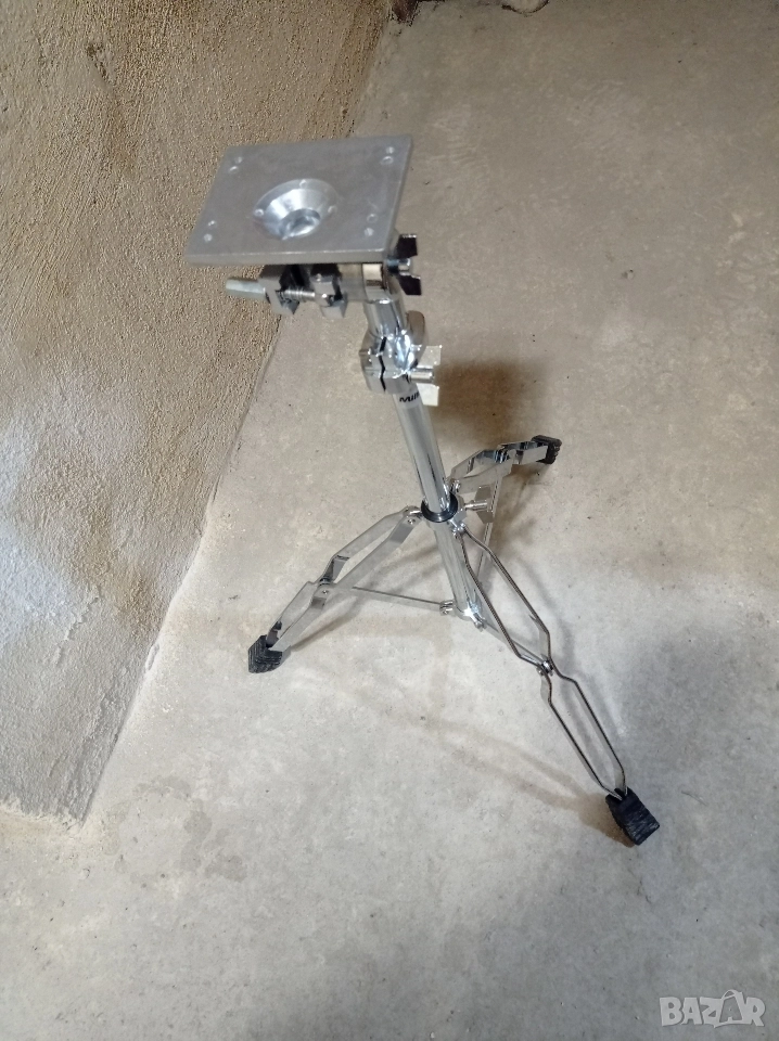 продавам стойка за ел.перкусия-роланд,алесис и др., снимка 1